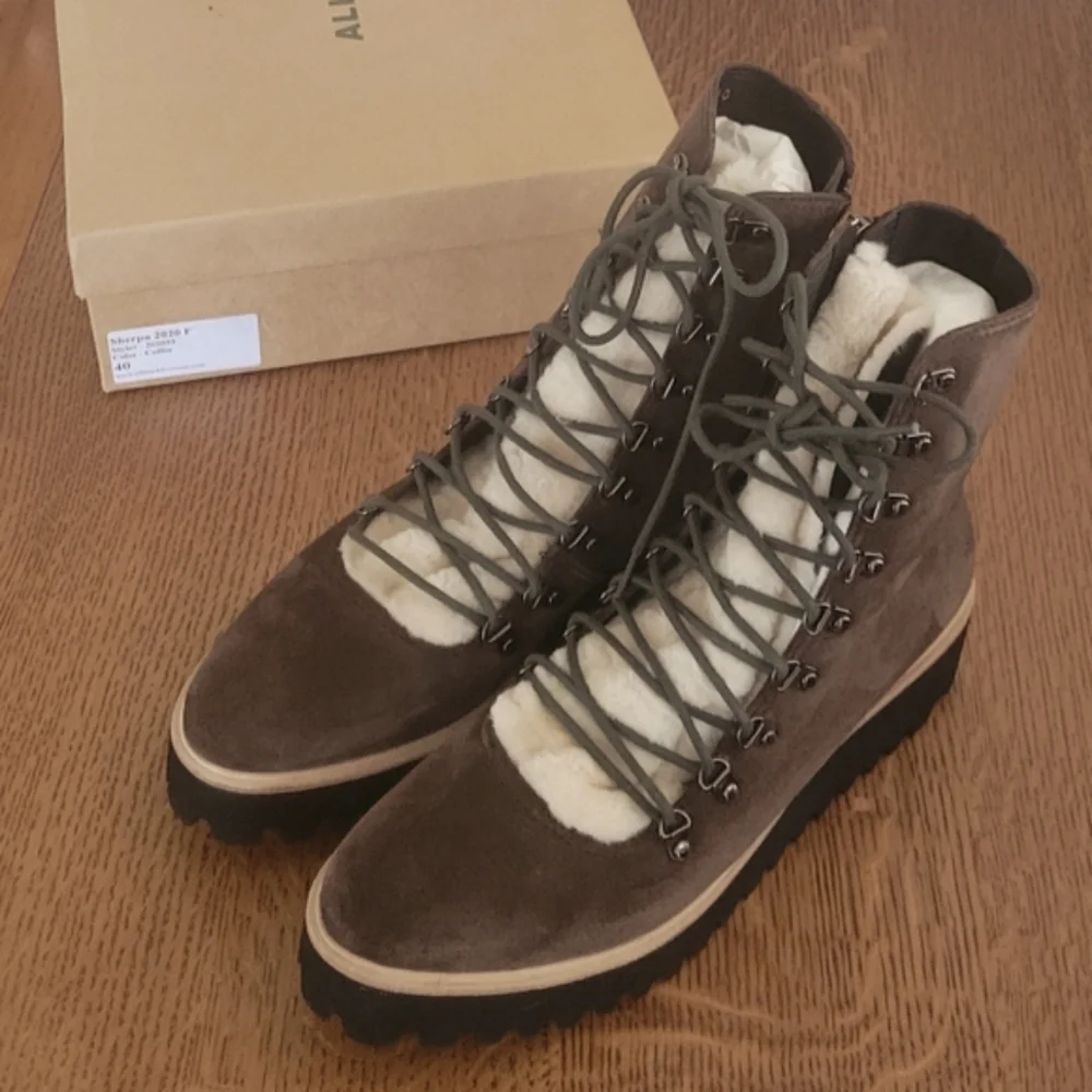 Anthropologie All Black Sherpa Lace-up Boots - Brown - Picture 6 of 11